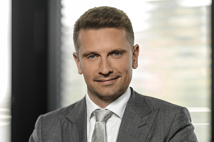 Dr Lukas Höfling
