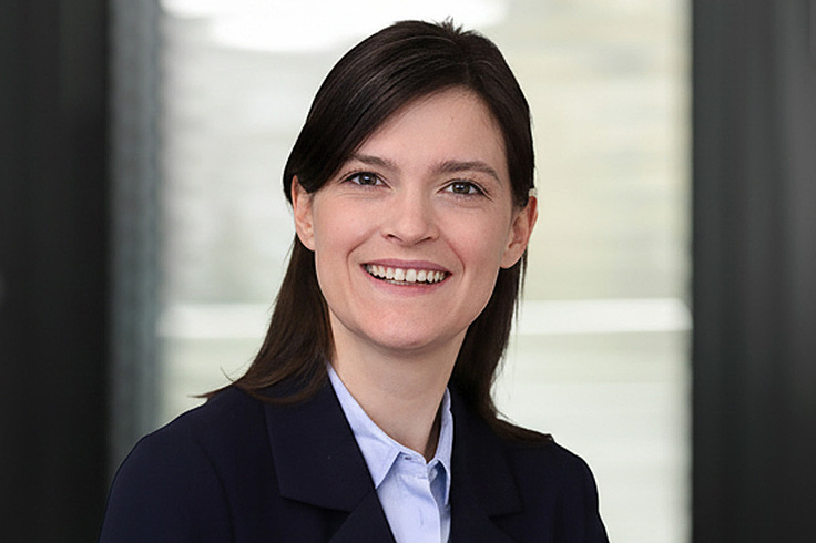 Claire Vierbuchen, LL.B. (Köln/Paris 1)